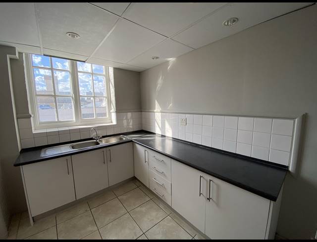 85M² OFFICE TO LET IN GARDENS